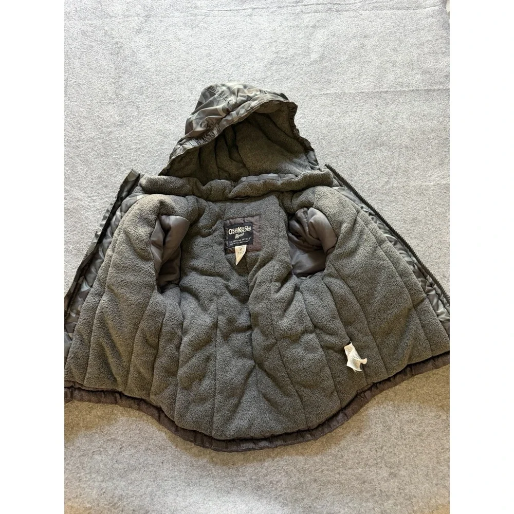 OshKosh B'Gosh Boy Ski Jacket and Snowbib Snowsuit Outfit Camo Size 4T